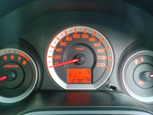 HONDA CITY 1.5 vtech เกียร์ธรรมดา วิ่ง 7หมื่นโล ปี52 ลดราคาเหลือ 290000 ด่วนค่ะ