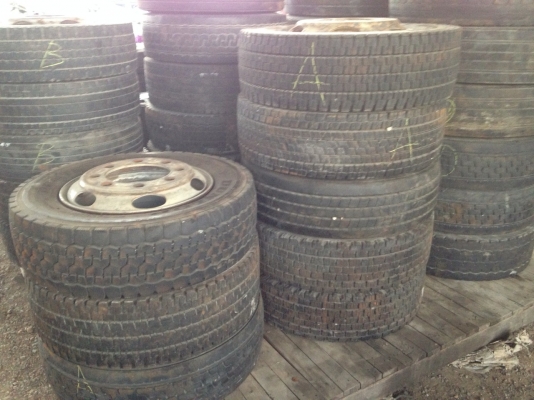 ขายยางเรเดียล พร้อมกะทะ 19.5 มือ2 ญี่ปุ่น ขายยางเรเดียล พร้อมกะทะ 19.5 มือ2 ญี่ปุ่น