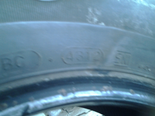 ยาง 195/65/15 ปี12 ยาง 195/65/15 ปี12