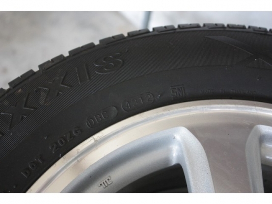 ยาง 195/65/15 ปี12 ยาง 195/65/15 ปี12