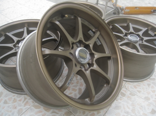 ขายล้อแม็กมือสอง CE28 งานssw สีน้ำตาลก้านยิงทราย ขอบชา 15"x8" et28 4รู100 มีรอยเบียดบางๆ 2วง สีเดิม ขายทั้งชุด 8,500 บาทครับ พร้อมใส่ถ่วง สนใจติดต่อเล็กคลองสามครับ 081-3747940
