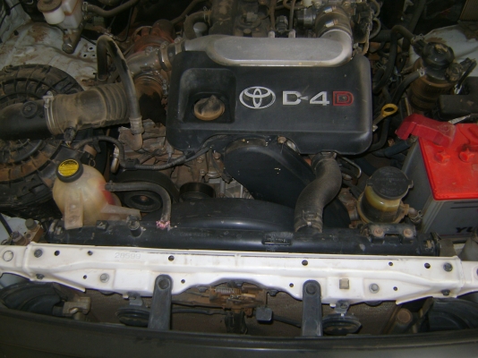 TOYOTA  HILUX  D4D  320,000  บาท