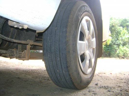 TOYOTA  HILUX  D4D  320,000  บาท