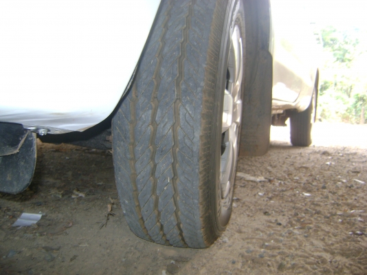 TOYOTA  HILUX  D4D  320,000  บาท