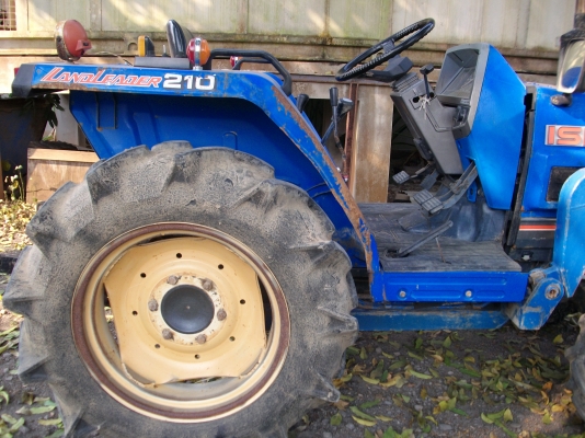 ขายรถไถ ISEKI 21แรง 3 สูบ อุปกรณ์ครบหางปรับไฟฟ้า ขายรถไถ ISEKI 21แรง 3 สูบ อุปกรณ์ครบหางปรับไฟฟ้า