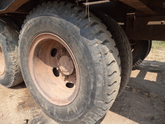 ขายถูกๆคับ255000บาทรถเทเลอร์10ล้อหัวยาว ใช้งานได้เลยคับ เอกสารครบ