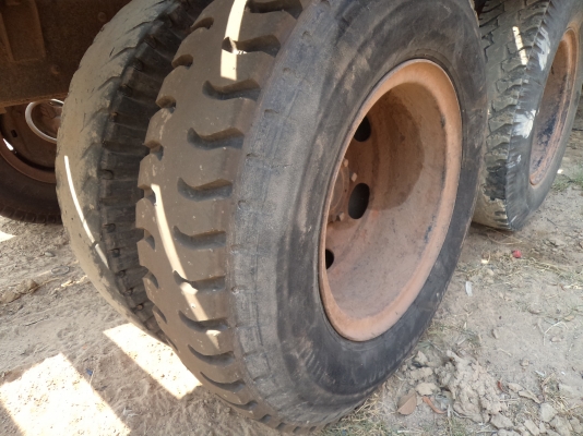 ขายถูกๆคับ255000บาทรถเทเลอร์10ล้อหัวยาว ใช้งานได้เลยคับ เอกสารครบ