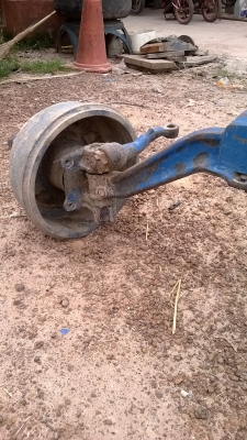 คานหน้าติดรถไถใช้คีบอ้อย ถอดจาก Frod ครับ