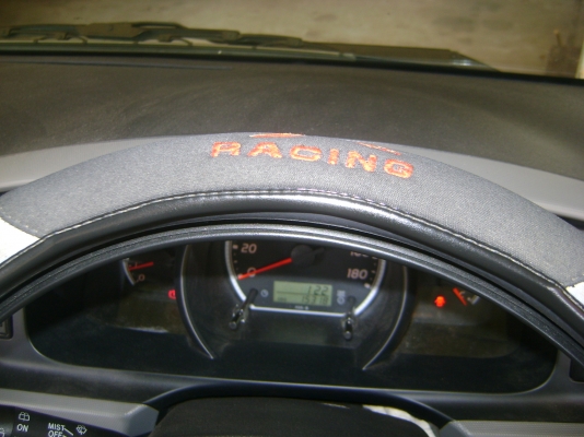 TOYOTA  COMMUTER  D4D  2.5   1,050,000 บาท