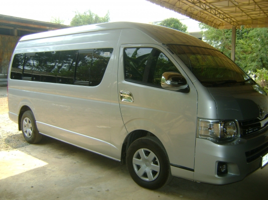 TOYOTA  COMMUTER  D4D  2.5   1,050,000 บาท