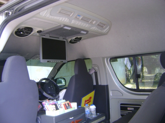 TOYOTA  COMMUTER  D4D  2.5   1,050,000 บาท