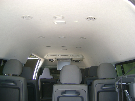 TOYOTA  COMMUTER  D4D  2.5   1,050,000 บาท