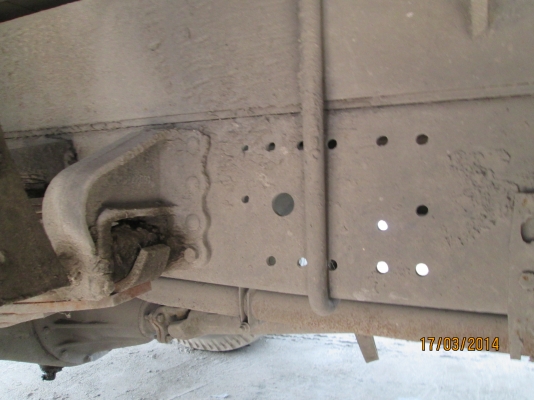 มิตซู.แคนเตอร์.เครื่อง4D34.ปี42.เครนทานาโด้.303ท้องV..กะบะยาว4.50เมตร.ราคา460.000บ