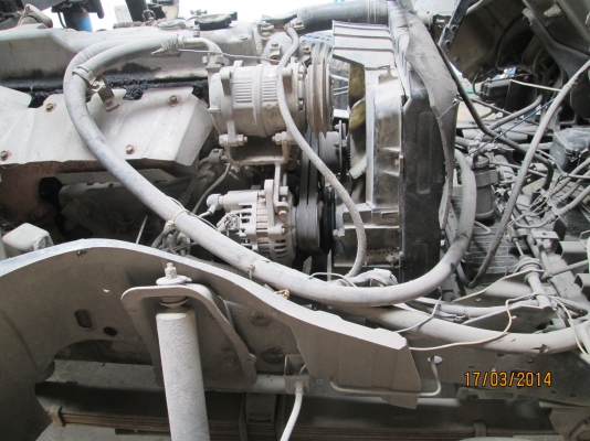 มิตซู.แคนเตอร์.เครื่อง4D34.ปี42.เครนทานาโด้.303ท้องV..กะบะยาว4.50เมตร.ราคา460.000บ