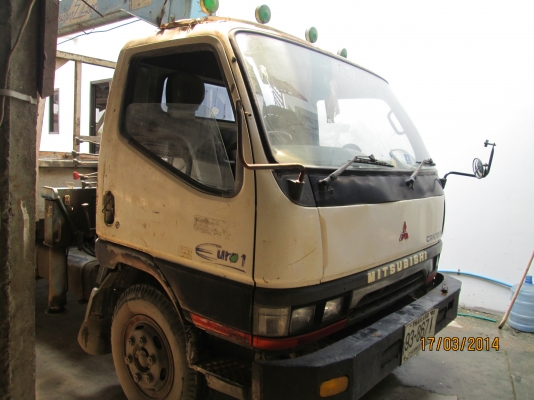 มิตซู.แคนเตอร์.เครื่อง4D34.ปี42.เครนทานาโด้.303ท้องV..กะบะยาว4.50เมตร.ราคา460.000บ