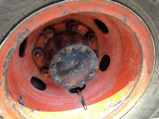 ขาย10ล้อพื้นเรียบแท้ๆด่วน