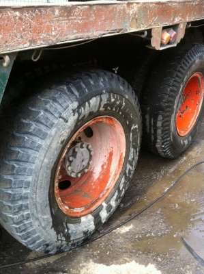 ขาย10ล้อพื้นเรียบแท้ๆด่วน