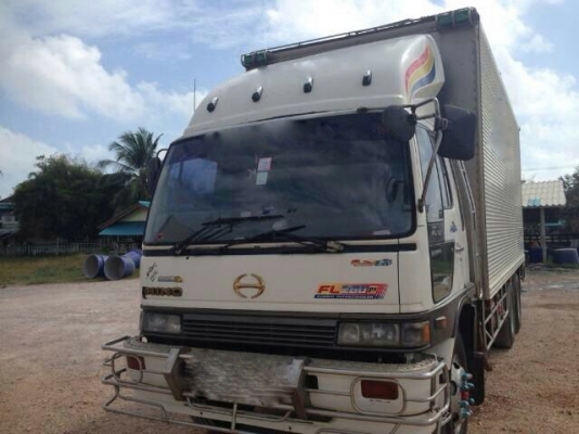 รถฮีโน่ 10 ล้อ ตู้เย็น FL3H  195 แรงม้า.  สนใจติดต่อ  081 - 6079515