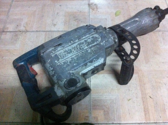 แย็ก Makita รุ่น HM1305 แย็ก Makita รุ่น HM1305