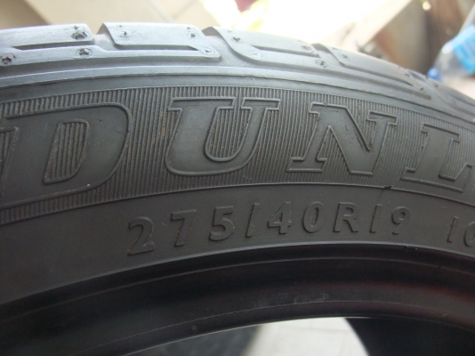 ยาง Dunlop 275/40/19 ปี11 มีคู่เดียว สภาพสวย ยาง Dunlop 275/40/19 ปี11 มีคู่เดียว สภาพสวย