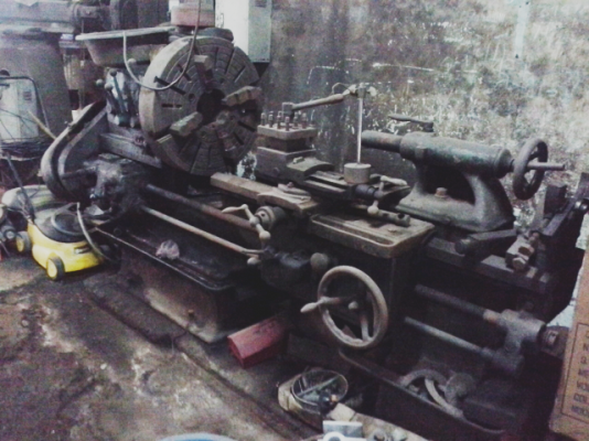 เครื่องกลึง