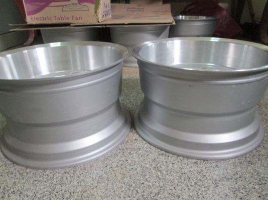 ขายเศษล้อ 15x8.5 5,6รู 2วง ขายเศษล้อ 15x8.5 5,6รู 2วง