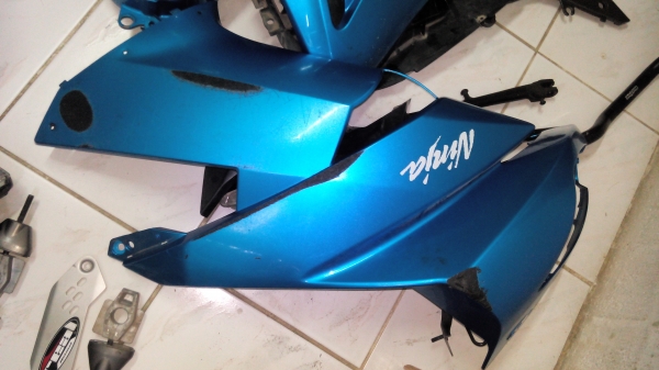 ขายอะไหล่ NINJA 650 CC หลายรายการตามรูป มีอีกหลายชิ้นกาบไม่แตก แต่ครูด รถล้มเคลมประกัน เฉพาะ อาร์มหลังใหม่ 4,5xx แล้ว ซื้อไปคุ้มครับ