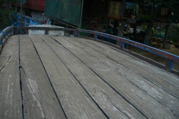 ขายรถสองเเถวไดน่า สี่ล้อกลางโบราณ คอกหมู ขายรถสองเเถวไดน่า สี่ล้อกลางโบราณ คอกหมู