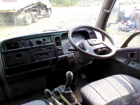 ขาย6ล้อดั้มพ์ 115 แรง ปี38  ลดสุดๆได้ 530,000 ครับ