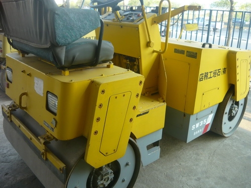 รถบด 3.5 ตัน Sakai SW350 สภาพเนี๊ยบ ไม่มีที่ติ ชม.การทำงานเพียง 500 ชม. รถนอกแท้ นำเข้าจากญีปุ่น