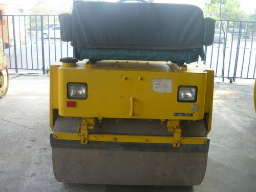 รถบด 3.5 ตัน Sakai SW350 สภาพเนี๊ยบ ไม่มีที่ติ ชม.การทำงานเพียง 500 ชม. รถนอกแท้ นำเข้าจากญีปุ่น