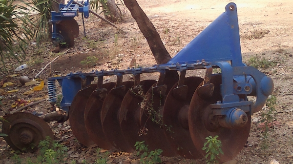 รถไถ ford  7700 พร้อมใช้
