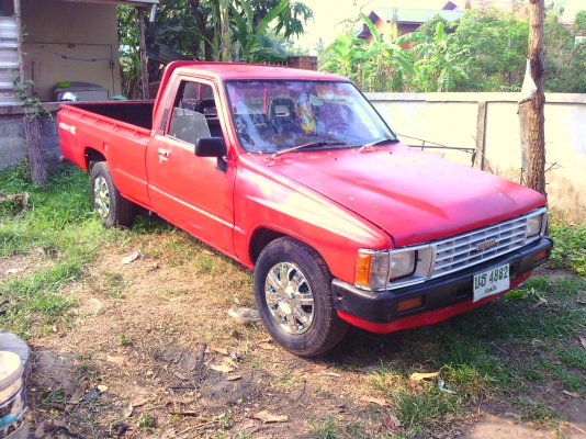 ขาย TOYOTA กะบะตอนเดียว เครื่องดีเชล 5เกียร เครื่องแน่น แน่น ช่วงล่างดี 53000