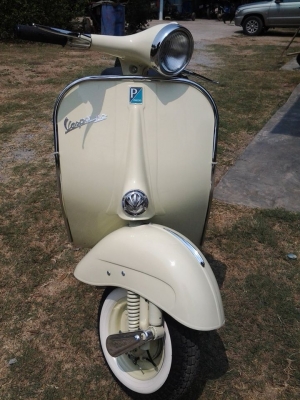 ขาย vespa 64 สวยๆสด สีคลีม รถทำใหม่ครับ อินเดีย no book รถอยู่ชัยนาทครับ ราคา 48,500 บาท สนใจติดต่อได้ครับ 0826336557 โป้งครับ รับแลกรับเทรินทุกรุ่ยครับ