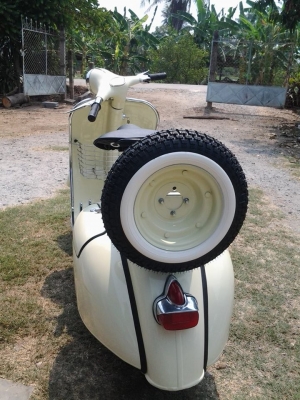 ขาย vespa 64 สวยๆสด สีคลีม รถทำใหม่ครับ อินเดีย no book รถอยู่ชัยนาทครับ ราคา 48,500 บาท สนใจติดต่อได้ครับ 0826336557 โป้งครับ รับแลกรับเทรินทุกรุ่ยครับ