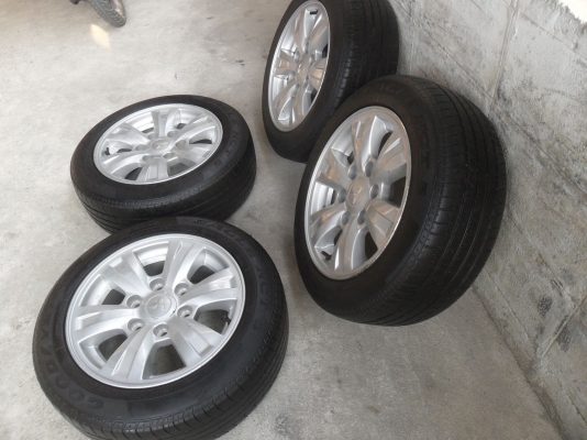 ล้อแม็ก 16นิ้ว6รู มิตซู ยาง205/55R16ปี10 สวยๆ 4 ล้อ ราคา 6900 บาท