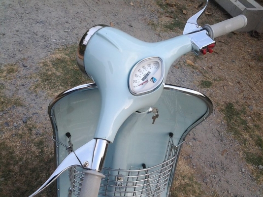 ขาย vespa 64 สวยๆสด สีฟ้า-เขียว  รถทำใหม่ครับ อินเดีย no book รถอยู่ชัยนาทครับ ราคา 48,500 บาท สนใจติดต่อได้ครับ 0826336557 โป้งครับ รับแลกรับเทรินทุกรุ่ยครับ