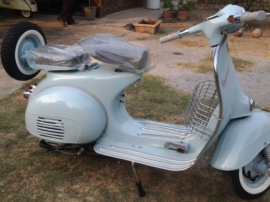 ขาย vespa 64 สวยๆสด สีฟ้า-เขียว  รถทำใหม่ครับ อินเดีย no book รถอยู่ชัยนาทครับ ราคา 48,500 บาท สนใจติดต่อได้ครับ 0826336557 โป้งครับ รับแลกรับเทรินทุกรุ่ยครับ