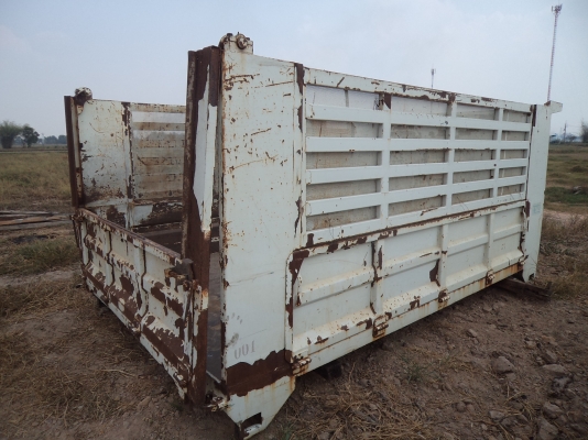 ขายกะบะดั้มคอกเกษรเป็นของรถ6ล้อเดก้า สภาพดี  ราคา58000บาท