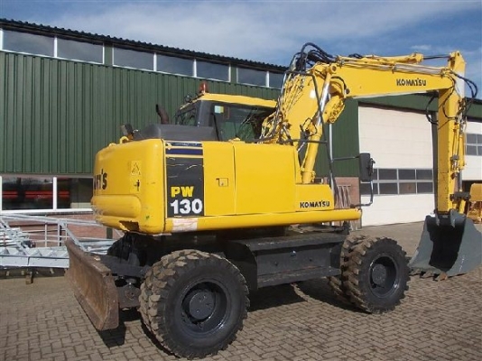 PW130-7 # K40261 : รถขุดล้อยาง Komatsu by กุ้ง:TOS:0813062283