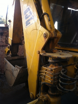 ขายรถตักหน้าขุดหลัง