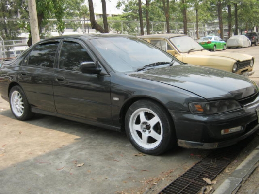 ขายฮอนด้า แอคคอร์ด ไฟท้ายก้อนเดียวปี94 แก๊สLPG/น้ำมัน58000