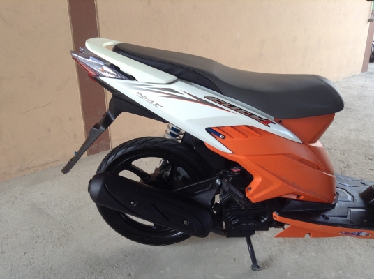 ขาย!!! ฮอนด้าคลิ๊กไอ รุ่นท๊อปล้อแม็ก ปี52 รถเครื่องดีคับ ทะเบียนครบ ภาษีไม่หมด