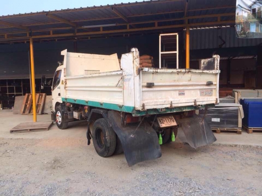 ขายรถบรรทุก 6ล้อ สภาพดีไม่ค่อยได้ใช้งาน