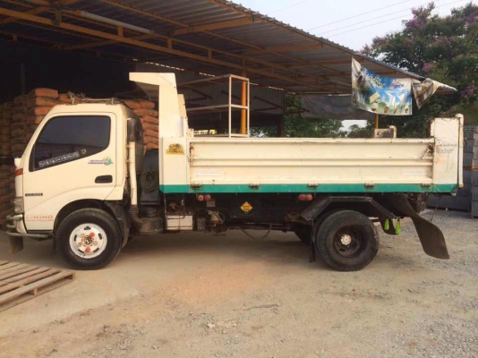 ขายรถบรรทุก 6ล้อ สภาพดีไม่ค่อยได้ใช้งาน