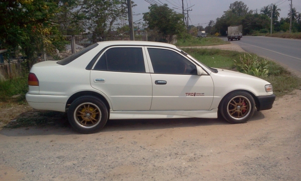 ขาย COROLLA 96ติดแก็สพร้อมใช้ทะเบียนชุดโอนครบ 68000