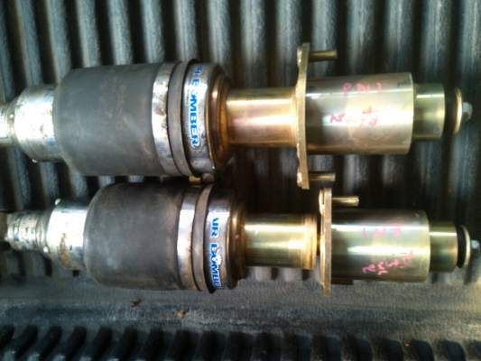 ขอขายอุปกรณ์ ปั้มลม และถังลม และโช๊คหลังเป็นถุงลม ของ Honda สตรีมหรือ Civic ไดแมนชั่นพร้อมสายลมอย่างดี