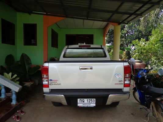 ขายรถบ้านปี13 Isuzu  D-Max Cab-4 Hi-Lander 2.5 VGS Z DVD Prestige A/T  รถ6เดือน วิ่ง8พันโลสวยสุดๆ เดิมทั้งคัน ทุกชิ้น