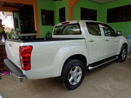 ขายรถบ้านปี13 Isuzu  D-Max Cab-4 Hi-Lander 2.5 VGS Z DVD Prestige A/T  รถ6เดือน วิ่ง8พันโลสวยสุดๆ เดิมทั้งคัน ทุกชิ้น