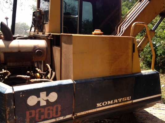 KOMATSU PC60-5